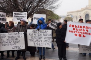 «Բոլորին նույն սանրով են սանրում. մենք ասում ենք` տարբերակեք, բաժանեք խմբերի»