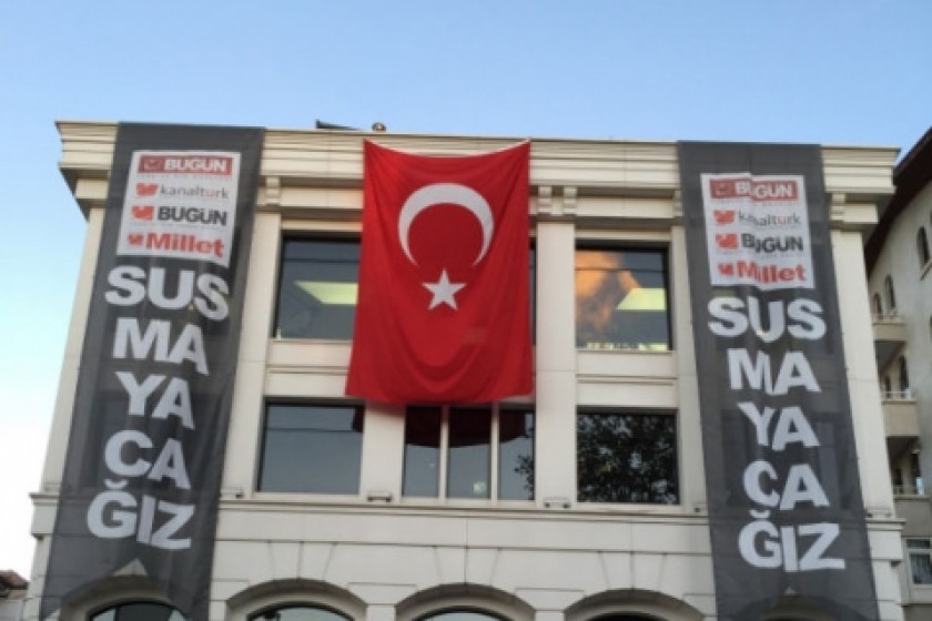 Turkey: Opposition Leader Blasts Gov't for Journalist Crackdowns
