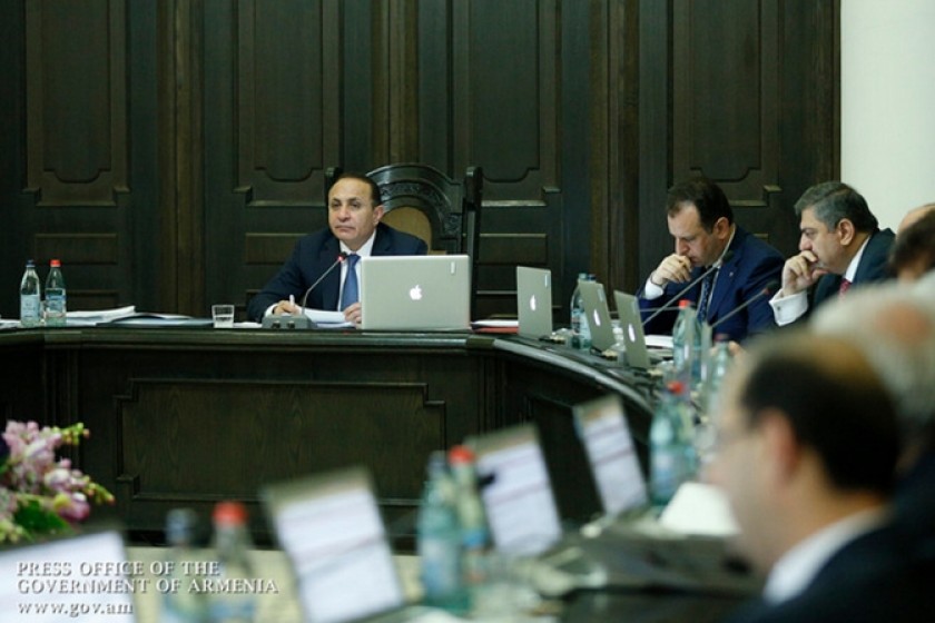 Հովիկ Աբրահամյանը գազի գնի իջեցման հնարավորություն է տեսնում