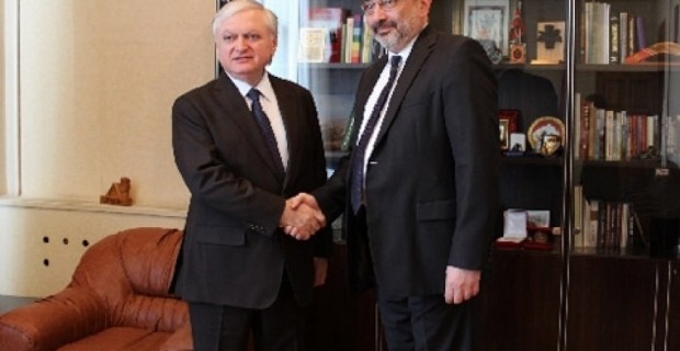 Artsakh, Armenia Foreign Ministers Meet in Stepanakert