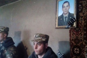 «Папа пришел и сказал: не бойтесь, я с вами. А мама ему: и что, если ты с нами, бомбы не будут 
взрываться?»