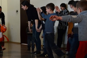 Интерактивный кукольный спектакль для эвакуированных арцахских детей