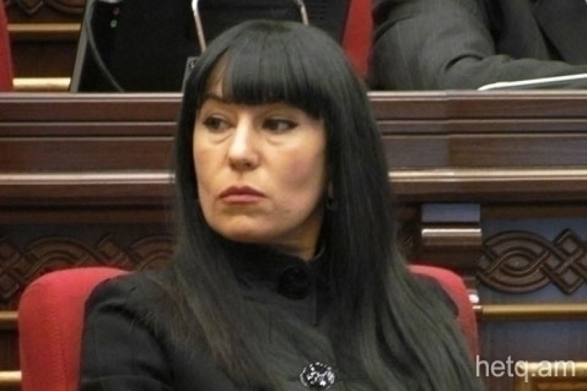 Глава ПАСЕ хранит молчание в ответ на обвинения в поддержке Алиева