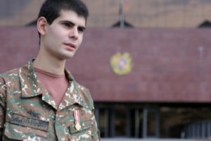 Рядовой Арутюн Бадалян награжден орденом “Боевой крест” 2-ой степени