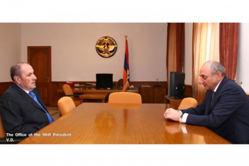 Բակո Սահակյանը հանդիպել է Լեւոն Տեր-Պետրոսյանին