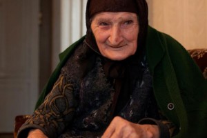 92 Year-Old Arousyak from Artsakh: After Witnessing Three Wars She Wishes for Peace