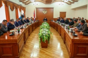 Արցախի կառավարությունը նախապատրաստվում է հացահատիկային մշակաբույսերի բերքահավաքին