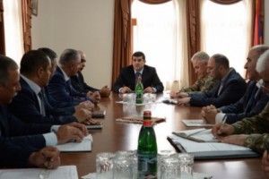 Խորհրդակցություն Արցախի վարչապետի մոտ՝ բանակի թիկունքային 
ապահովվածության վերաբերյալ