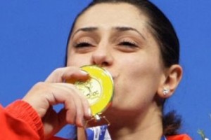Чемпионка мира по тяжелой атлетике Назик Авдалян попала в ДТП