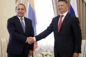 Armenian PM Discusses Increased Trade Cooperation in St. Petersburg