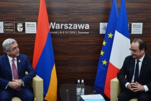 Серж Саргсян в Варшаве встретился с Франсуа Оландом
