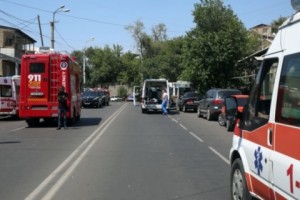 Նախարար Արմեն Մուրադյանը ցանկացել է մտնել ՊՊԾ գնդի տարածք, սակայն 
իրավապահները թույլ չեն 
տվել