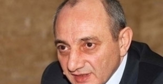 Արցախի Հանրապետության հռչակման 25-րդ տարեդարձի կապակցությամբ Բակո Սահակյանը  հրամանագրեր է ստորագրել
