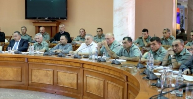 Armenian Army Seeks Ways to Decrease Suicides Within Its Ranks