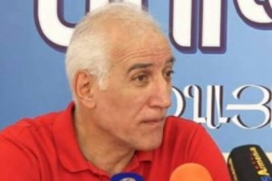 Ваагн Хачатрян: “Стоящая перед государством задача лежит не в экономической, а в 
политической плоскости”