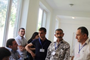 Ուջան. կուտակումներ, վեճ, մեկից ավելի մարդիկ քվեախցիկի մոտ
