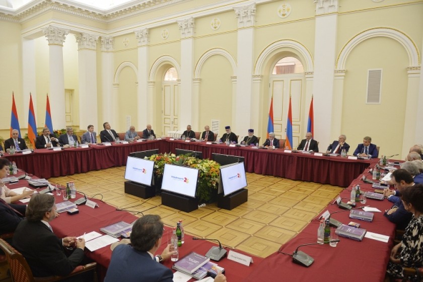 Սերժ Սարգսյանը հանդիպում է ունեցել սփյուռքի կազմակերպությունների ղեկավարների և ներկայացուցիչների հետ