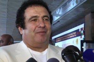 Լրագրողական կազմակերպությունները Ծառուկյանից պահանջում են ներողություն հայցել ռադիոկայանից և 
թղթակցից