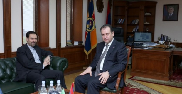 Armenian Defense Minister Discusses Military Cooperation with Iranian Ambassador