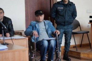 Инвалид год и семь месяцев находится под арестом из-за 15 тысяч драмов