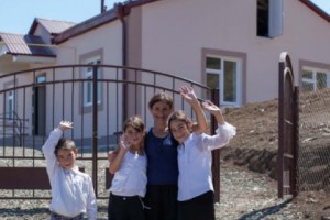 Hayastan All-Armenian Fund Continues to Build Homes for Large Families in Artsakh

