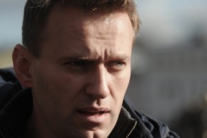 Russia: Supreme Court Throws Out Navalny’s Conviction
