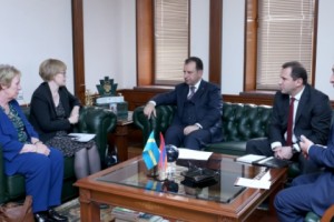 Պաշտպանության նախարարն ընդունել է Շվեդիայի Թագավորության ներկայացուցիչներին