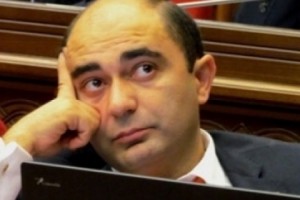 Эдмон Марукян о законе РА “О защитнике прав человека”: “Желательно, чтобы мы не имели 
половинчатых решений”