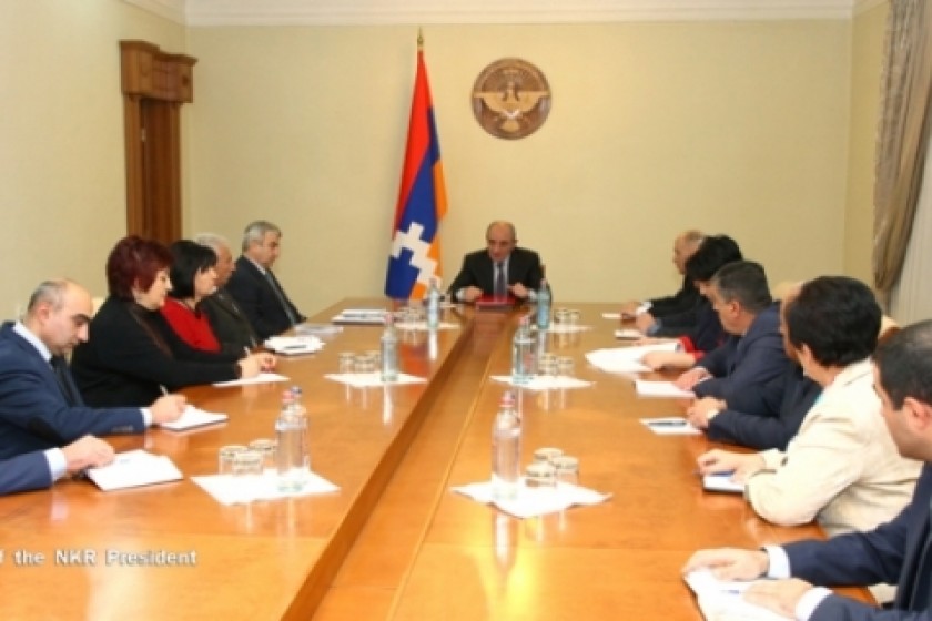 Բակո Սահակյանը հանդիպում է ունեցել Արցախի կուսակցությունների ներկայացուցիչների հետ