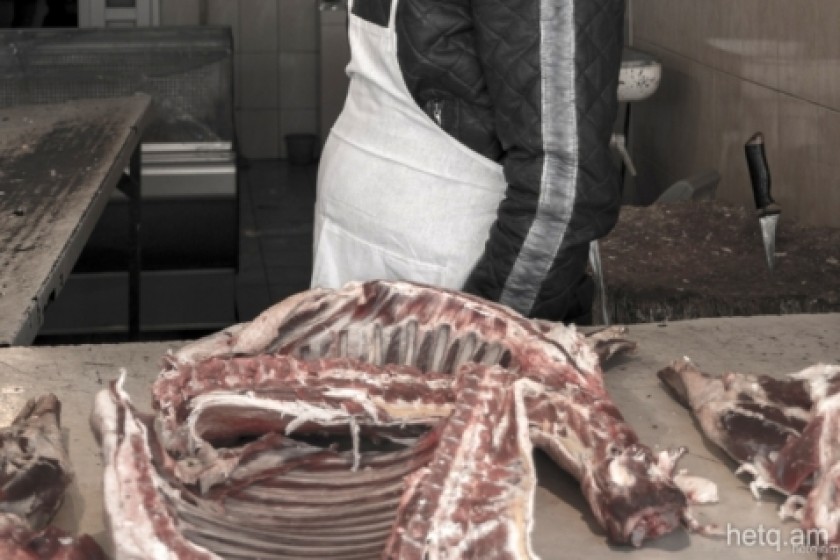 Armenia's Food Safety Service Head Meets with Yerevan Butchers