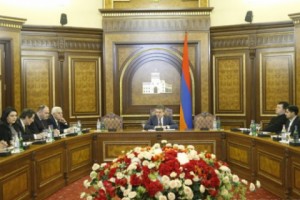 Премьер-министр и крупные иностранные инвесторы РА обсудили вопросы увеличения 
объемов инвестиций в экономику Армении

