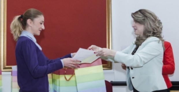 Hetq Reporter Wins Two COAF Media Awards