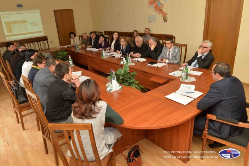 Քննարկվել են Հայաստանի մարզերում հողերի աղտոտվածության հետազոտության արդյունքները