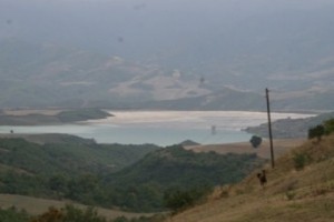 Բնապահպանն ահազանգում է. Արծվանիկի պոչամբարի աղտոտված պարզվածքը կրկին 
լցվել է Նորաշենիկ գետ (տեսանյութ)