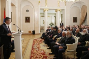 Ովքե՞ր են պատասխանատվություն ստանձնել Հայաստանում ներդրումներ անելու. 
(գործարարների ցանկը)