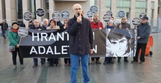 Demonstrators Outside Istanbul Court Demand Justice for Hrant Dink