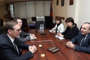 Armenia's Education Minister and Russian Ambassador Discuss Program to Spur Russian Language 
Development in Armenia