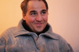 Доставщик хлеба арестован и переведен в “Больницу для осужденных”