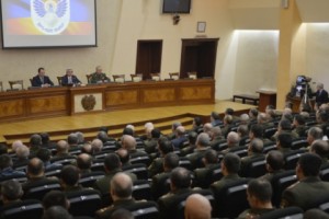 Սերժ Սարգսյանը հանդիպել է ՀՀ ԶՈՒ ղեկավար կազմի օպերատիվ հավաքի մասնակիցներին