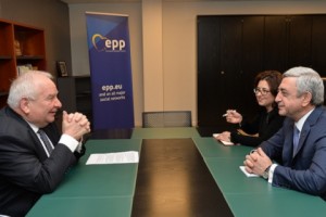 Президент Серж Саргсян встретился с Председателем ЕНП Жозефом Долом
