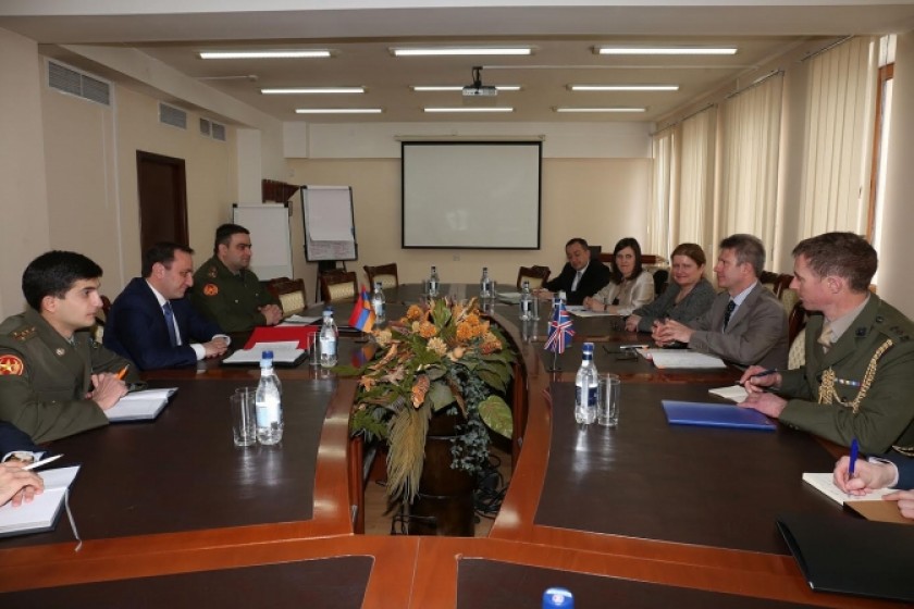 Պաշտպանության նախարարությունում անցկացվել են հայ-բիրտանական ամենամյա ռազմաքաղաքական խորհրդակցությունները