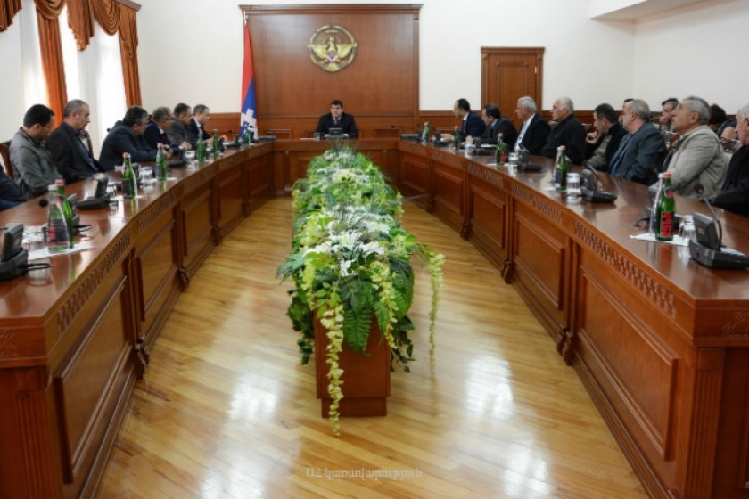 Արցախի վարչապետը հանձնարարել է խթանել տեղական շինանյութերի արտադրությունը և 
կիրառումը
