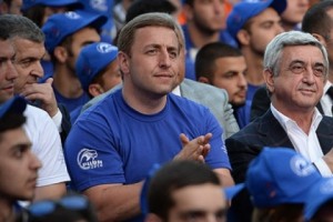 Employee of Youth Federation of Armenia Donates $80,000 to Karen Avagyan, a Member of the Republican Party of Armenia’s Executive Board
