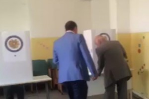 Long Lines Lead to Ballots Being Filled Out in the Open