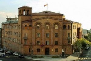 Ոստիկանության Սևանի բաժնի պետն ու հետաքննության խմբի տեսուչը ազատվել են 
զբաղեցրած պաշտոններից՝ «Հետքի» հրապարակման հետեւանքով