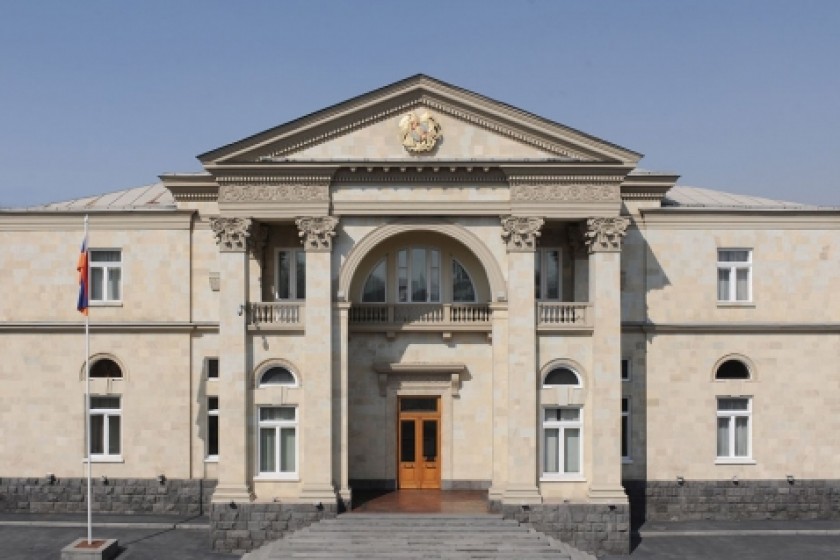 Գնդապետ Արմեն Հարությունյանը նշանակվել է ԶՈւ հրթիռային զորքերի և հրետանու պետ


