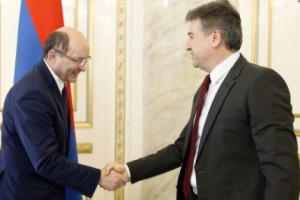 Карен Карапетян принял первого вице-президента ОАО «Российские железные дороги» 
Александра Мишарина