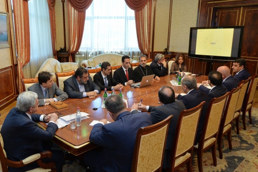 Президент принял представителей программы «Научно-технический фонд Армении»
