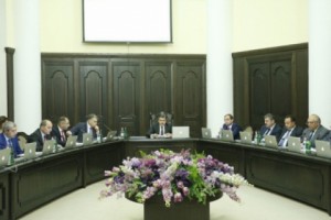 «Մինուս»-ով ներդրումներն ու կառավարության  վստահությունը

