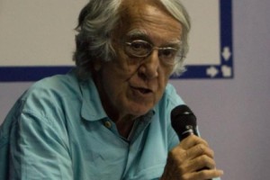 David Barsamian: “Journalists Should Not Have Any Friends”